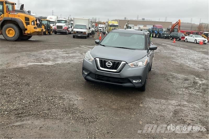 Nissan REBUILT Kicks SR 2WD SUV Sõiduautod