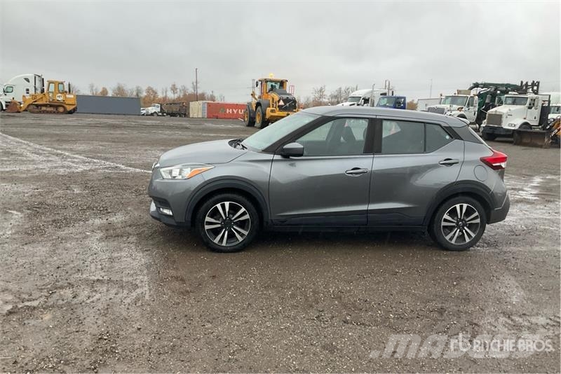 Nissan REBUILT Kicks SR 2WD SUV Sõiduautod