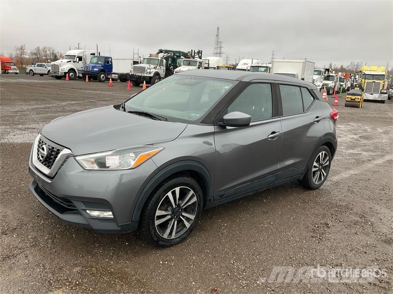 Nissan REBUILT Kicks SR 2WD SUV Sõiduautod