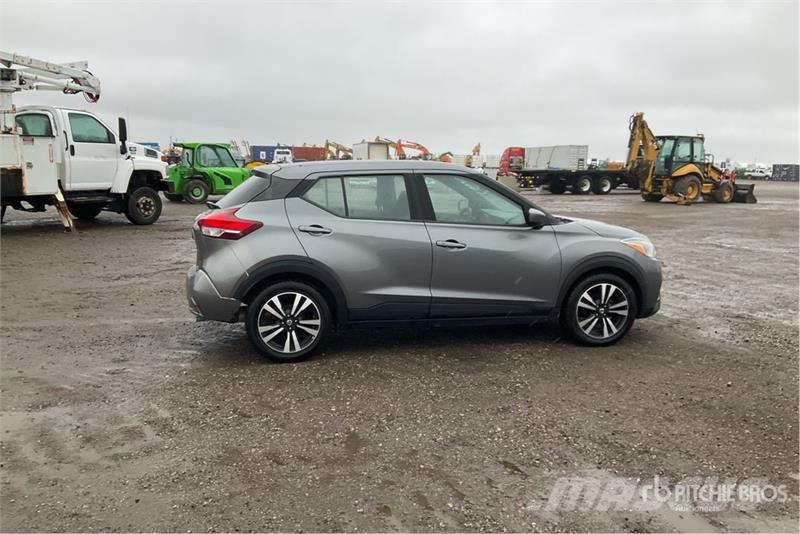 Nissan REBUILT Kicks SR 2WD SUV Sõiduautod