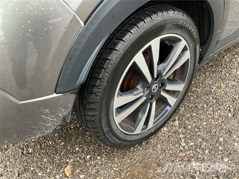 Nissan REBUILT Kicks SR 2WD SUV Sõiduautod