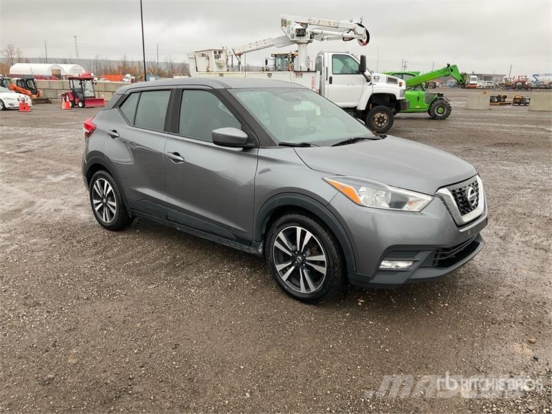 Nissan REBUILT Kicks SR 2WD SUV Sõiduautod