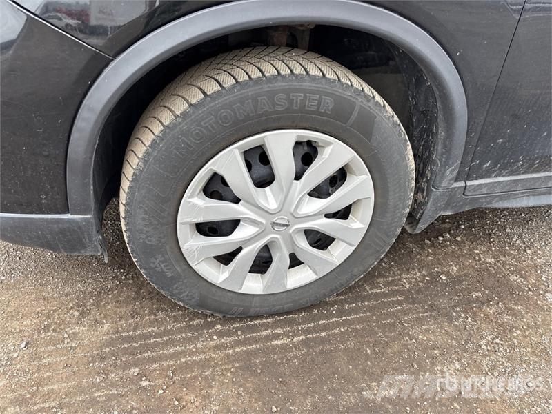 Nissan Rogue AWD SUV Personbiler