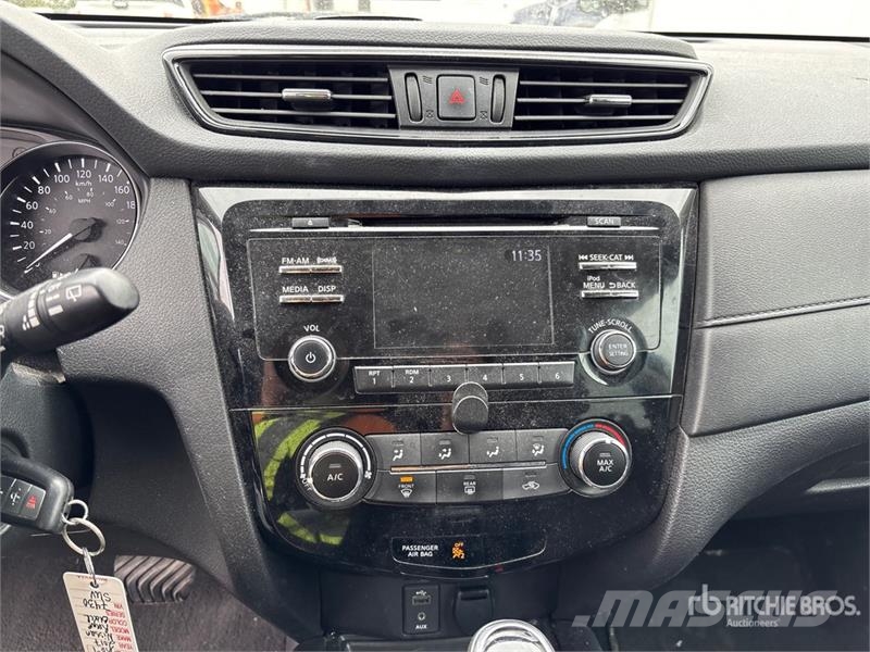 Nissan Rogue AWD SUV Personbiler