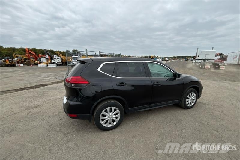 Nissan Rogue AWD SUV Personbiler