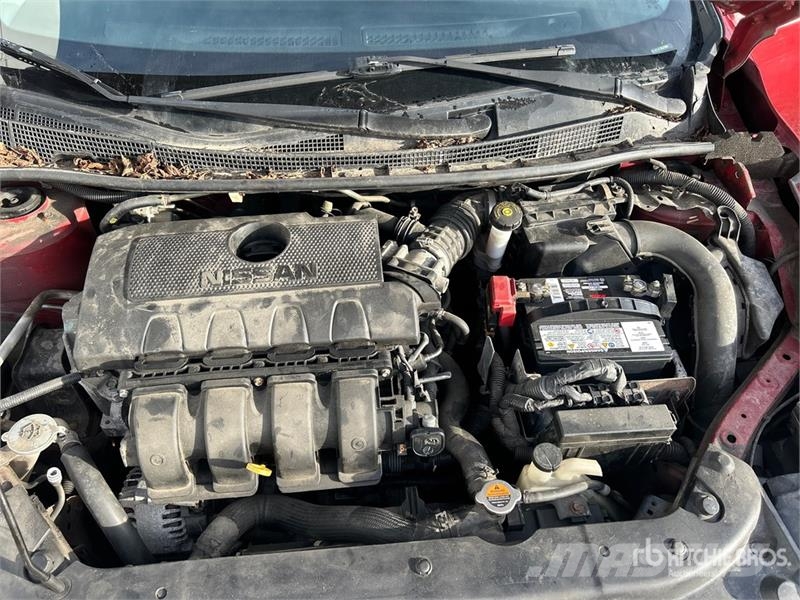Nissan SALVAGE Sentra Automobile Avtomobili
