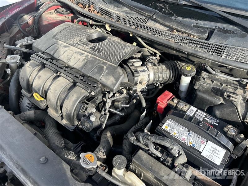 Nissan SALVAGE Sentra Automobile Avtomobili