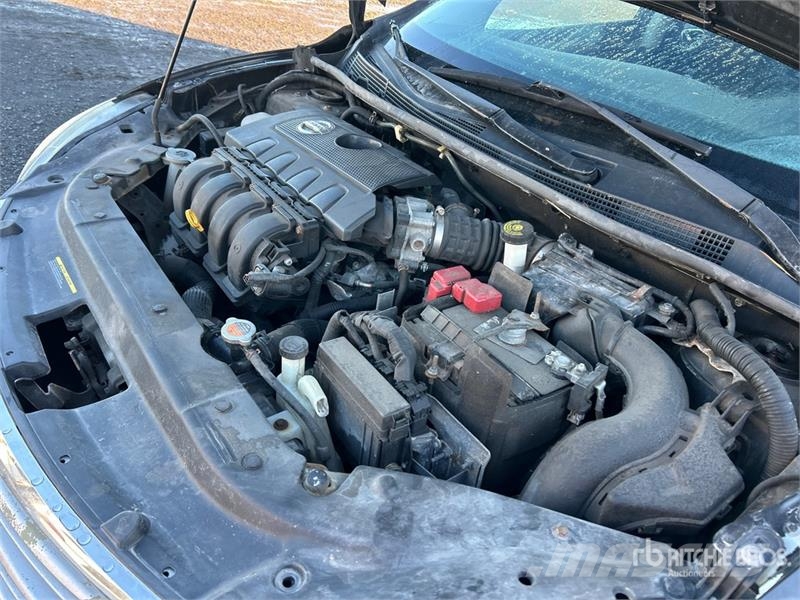 Nissan Sentra Automobile (Inoperable) Cars