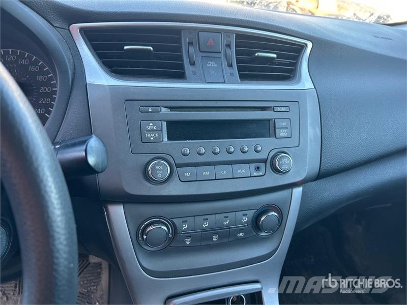 Nissan Sentra Automobile (Inoperable) Cars