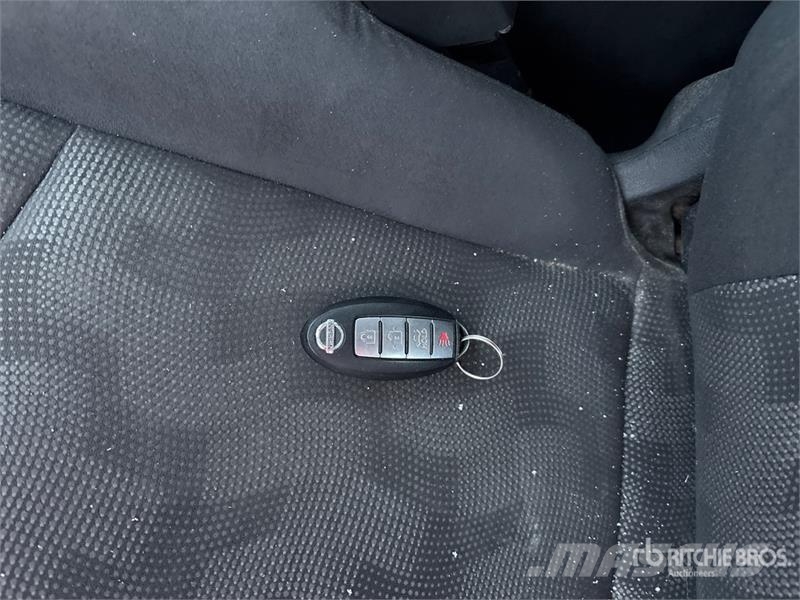 Nissan Sentra Automobile (Inoperable) Kistehergépjárművek