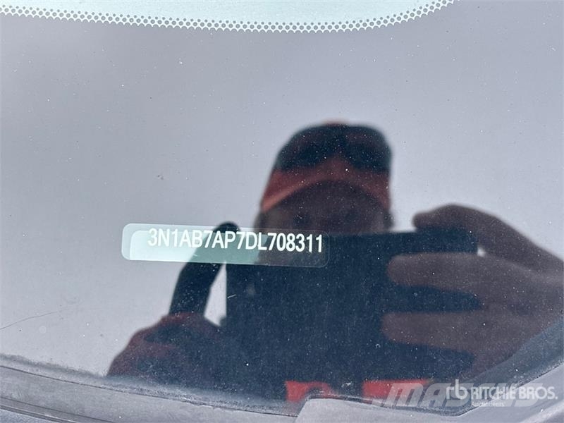 Nissan Sentra Automobile (Inoperable) Kistehergépjárművek