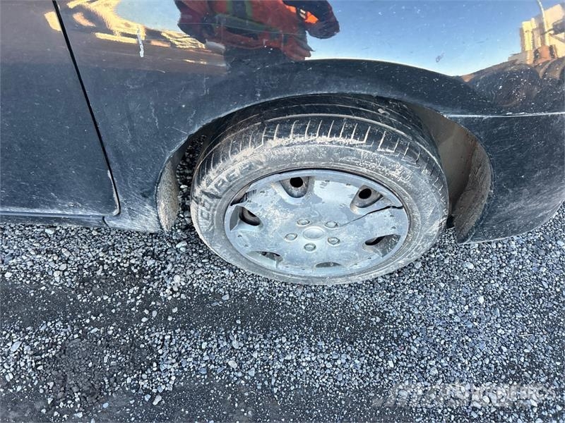 Nissan Sentra Automobile (Inoperable) Cars