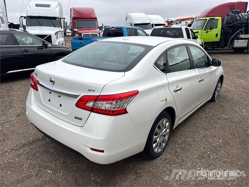 Nissan Sentra Automobile (Inoperable) Kistehergépjárművek