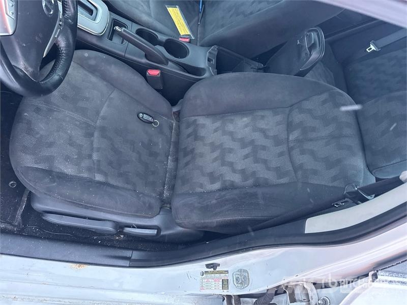 Nissan Sentra Automobile (Inoperable) Kistehergépjárművek
