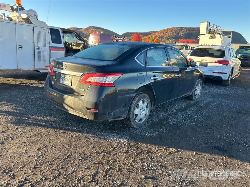 Nissan Sentra Automobile (Inoperable) Cars