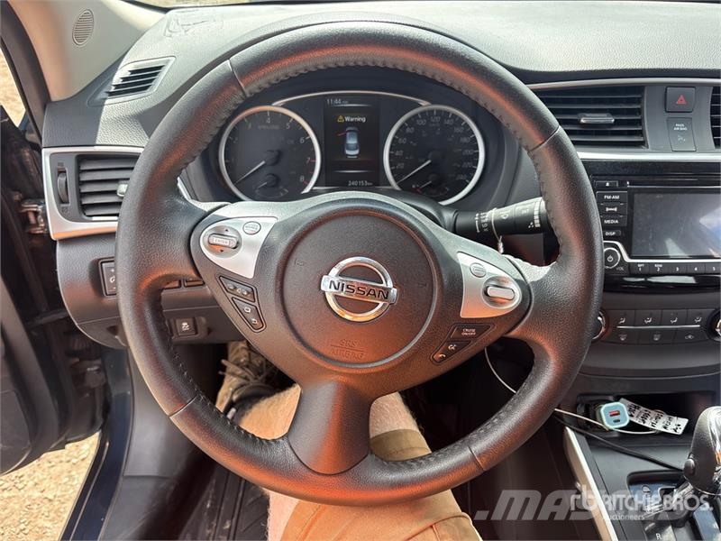 Nissan Sentra S SV Automobile Carros