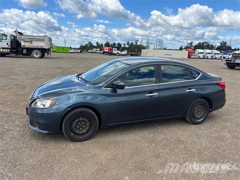 Nissan Sentra S SV Automobile Carros