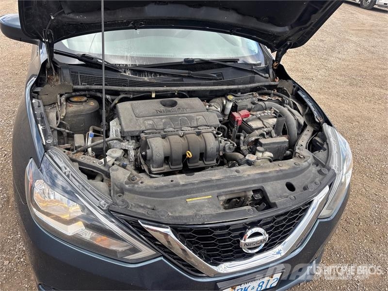 Nissan Sentra S SV Automobile Carros