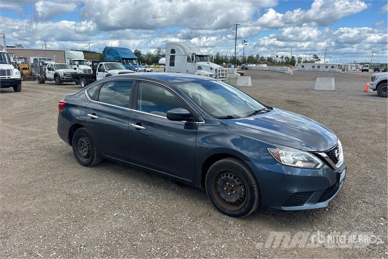 Nissan Sentra S SV Automobile Carros