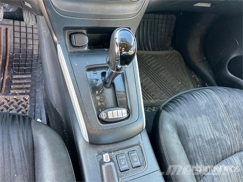 Nissan Sentra SV Automobile Automobili