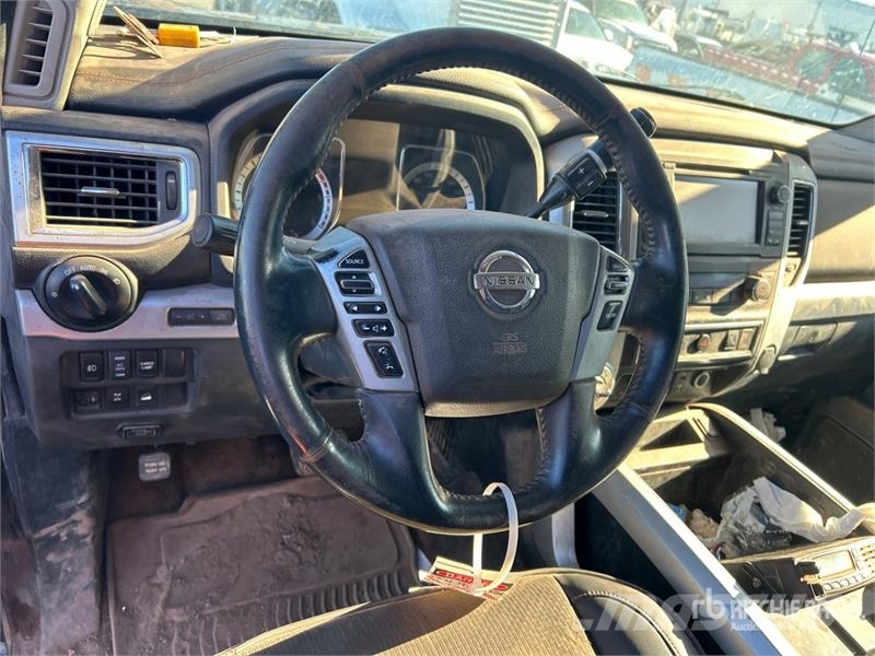 Nissan Titan 4x4 Crew Cab Pickup (Inoperable) Anders