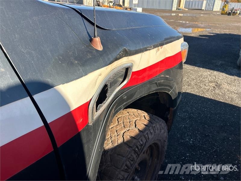 Nissan Titan 4x4 Crew Cab Pickup (Inoperable) Anders