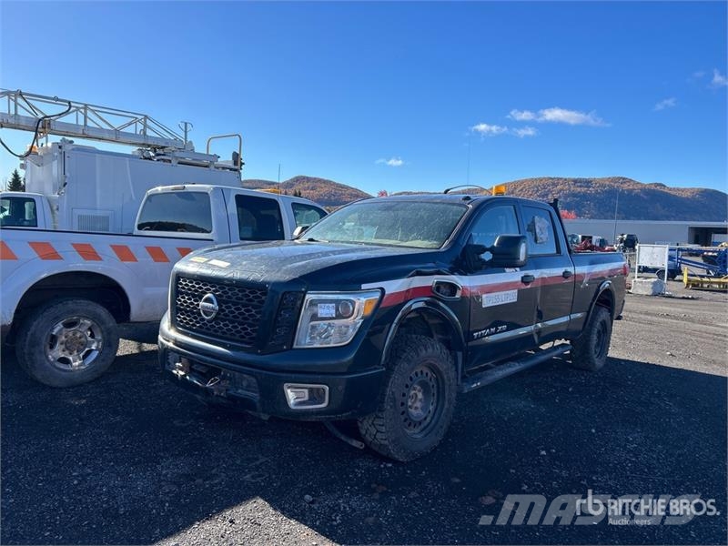 Nissan Titan 4x4 Crew Cab Pickup (Inoperable) Anders