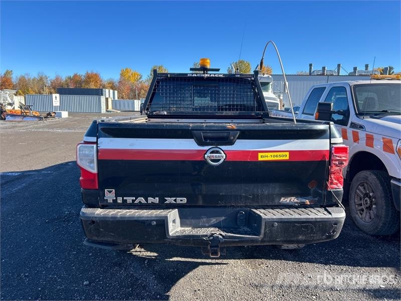 Nissan Titan 4x4 Crew Cab Pickup (Inoperable) Anders