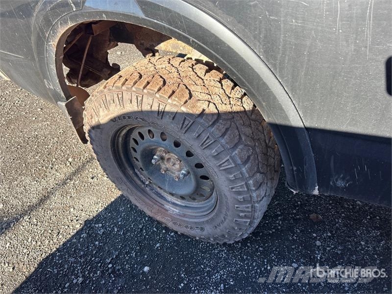 Nissan Titan 4x4 Crew Cab Pickup (Inoperable) Anders