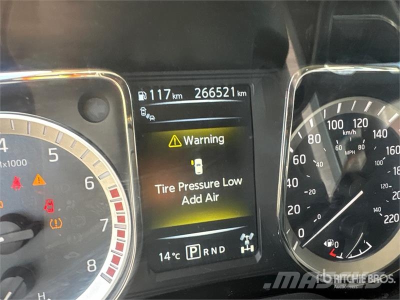 Nissan Titan XD 4x4 Crew Cab Pickup Ostalo