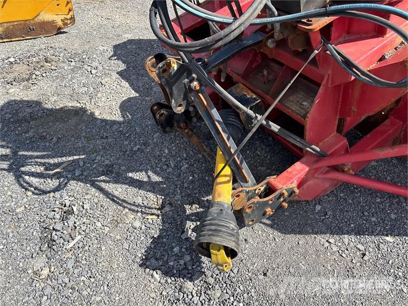  Normand N102-342 HTR 8 ft 3 in 3-Point Snow Blower Snøfresere