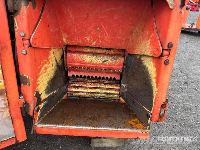 Normet CH260 3-Point Hitch Wood Chipper Holzhäcksler