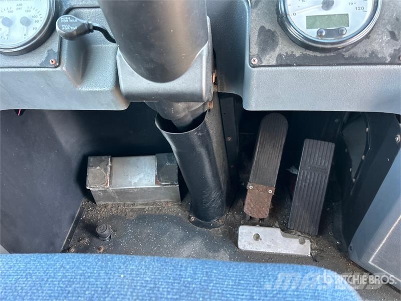 Nova LFS 4x2 36-Seat Transit Bus Mini autobusi