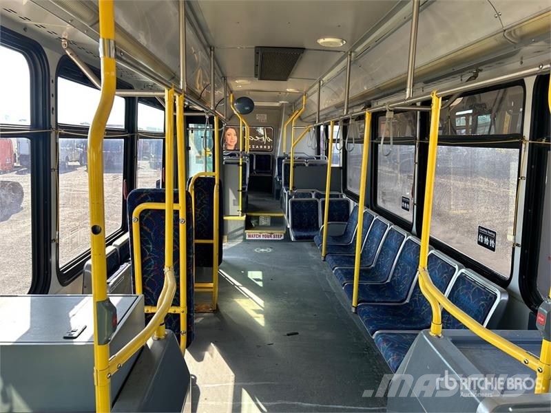 Nova LFS 4x2 36-Seat Transit Bus Mini autobusi