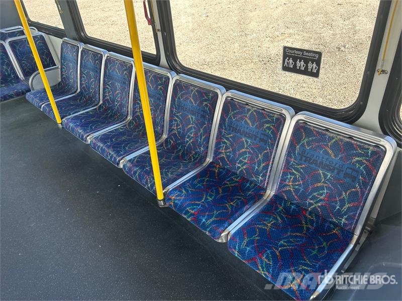  Nova LFS 4x2 36-Seat Transit Bus Mikroautobusai