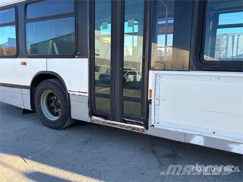Novabus LFS 4x2 Bus Mini autobusi