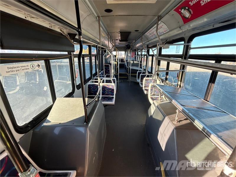 Novabus LFS 4x2 Transit Bus Mini autobusi