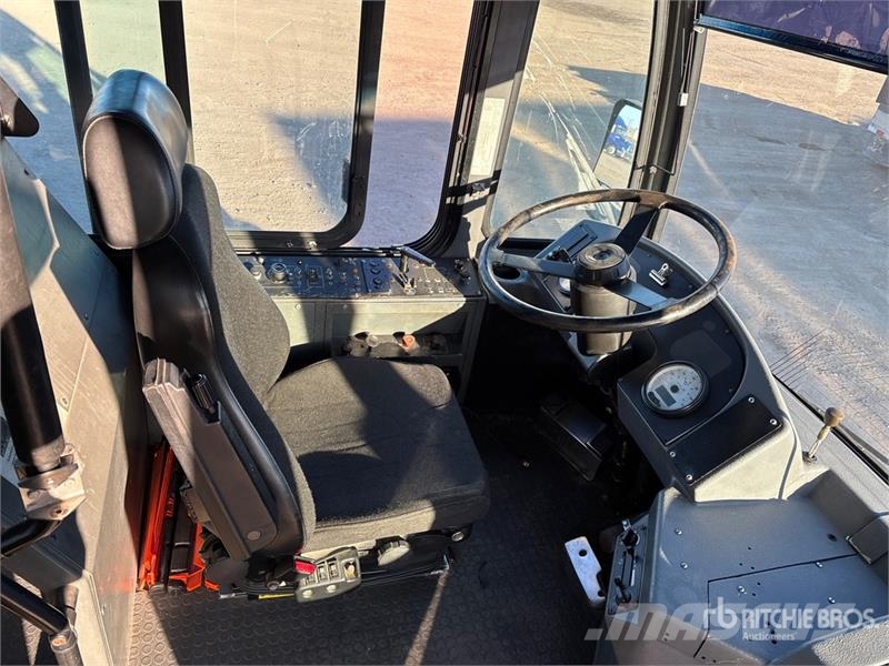 Novabus LFS 4x2 Transit Bus Mini autobusi
