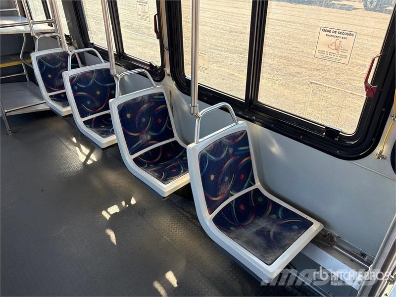  Novabus LFS L1293 4x2 28-Seat Transit Bus Mini-bus