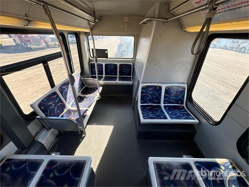  Novabus LFS L1293 4x2 28-Seat Transit Bus Mini-bus