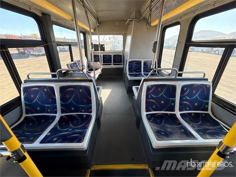 Novabus LFS L1293 4x2 28-Seat Transit Bus Mini-bus