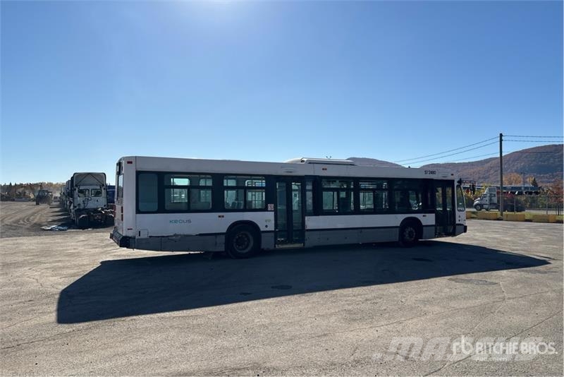  Novabus LFS L1293 4x2 28-Seat Transit Bus Minibusse