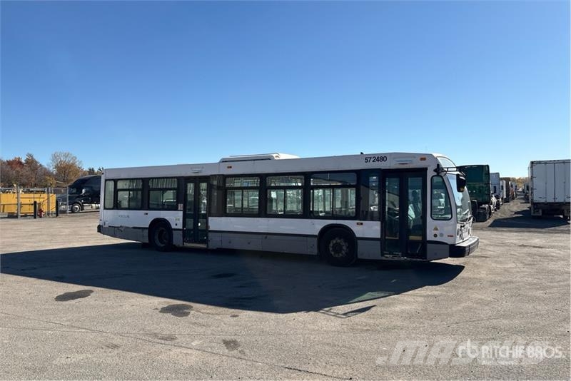  Novabus LFS L1293 4x2 28-Seat Transit Bus Minibusse
