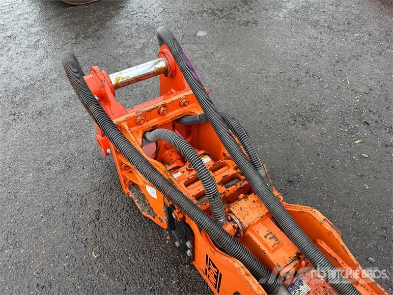 NPK E210 101 in Q/C Hydraulic Breaker 鐵鎚/碎石機