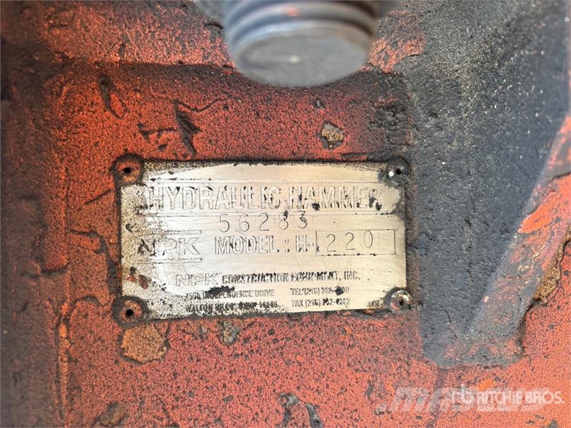 NPK H220 Hydraulic Breaker Bourací kladiva / Sbíječky