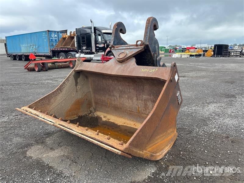 NYE 30TL7 72 in Q/C Hydraulic Tilting Excavator Bu Buckets