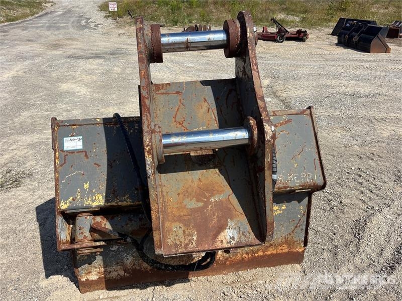 NYE 64 in Q/C Tilting Excavator Bucket Godet