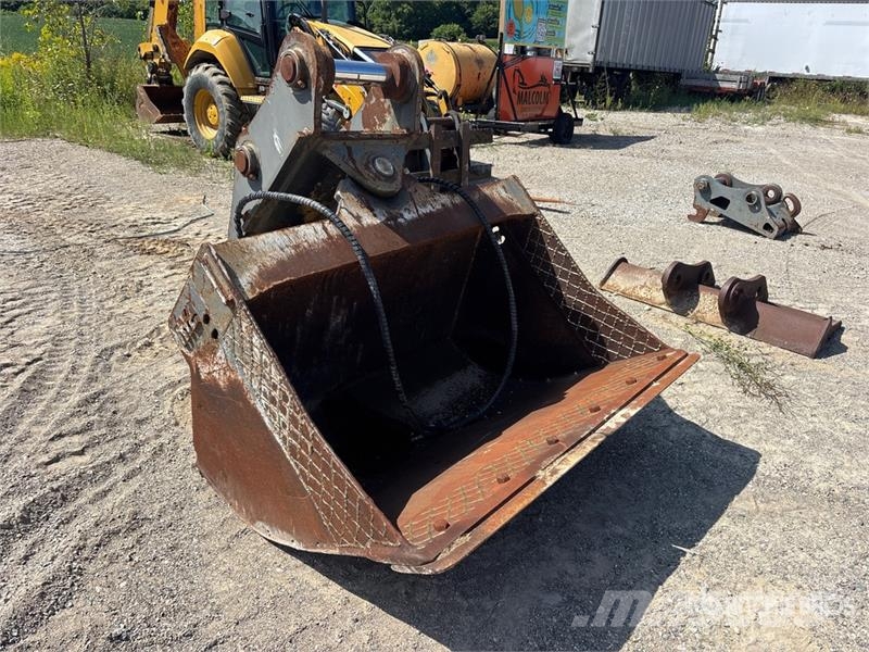 NYE 64 in Q/C Tilting Excavator Bucket Godet