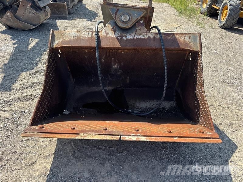 NYE 64 in Q/C Tilting Excavator Bucket Godet