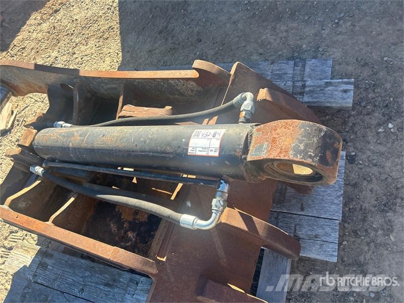  NYE EC250 35 in Excavator Thumb دلاء